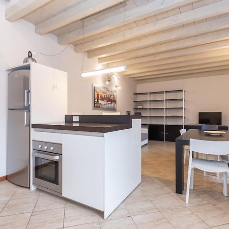 Trilocale Rua Sovera 85 - F&L Aparment Бреша Екстериор снимка
