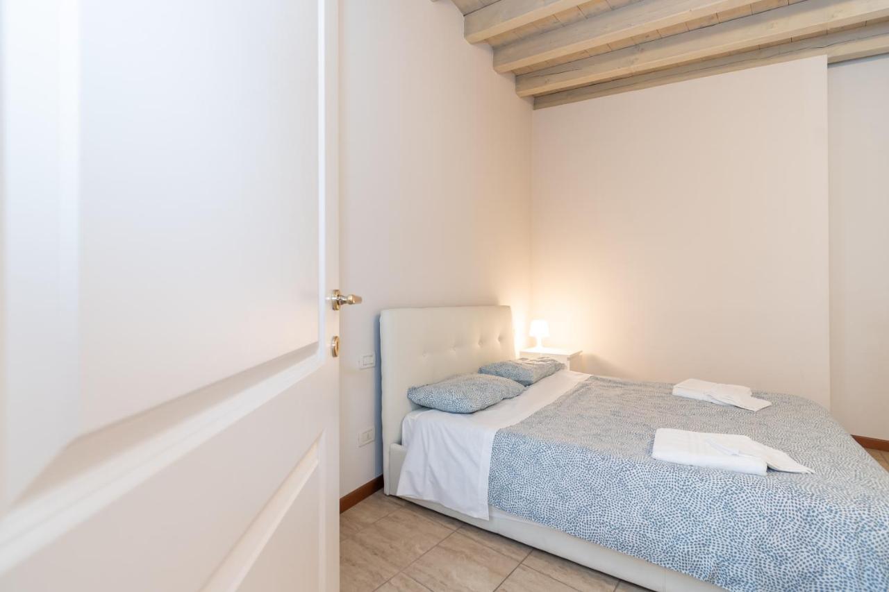 Trilocale Rua Sovera 85 - F&L Aparment Бреша Екстериор снимка