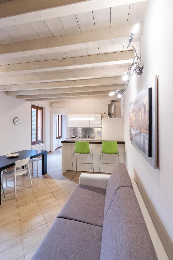 Trilocale Rua Sovera 85 - F&L Aparment Бреша Екстериор снимка