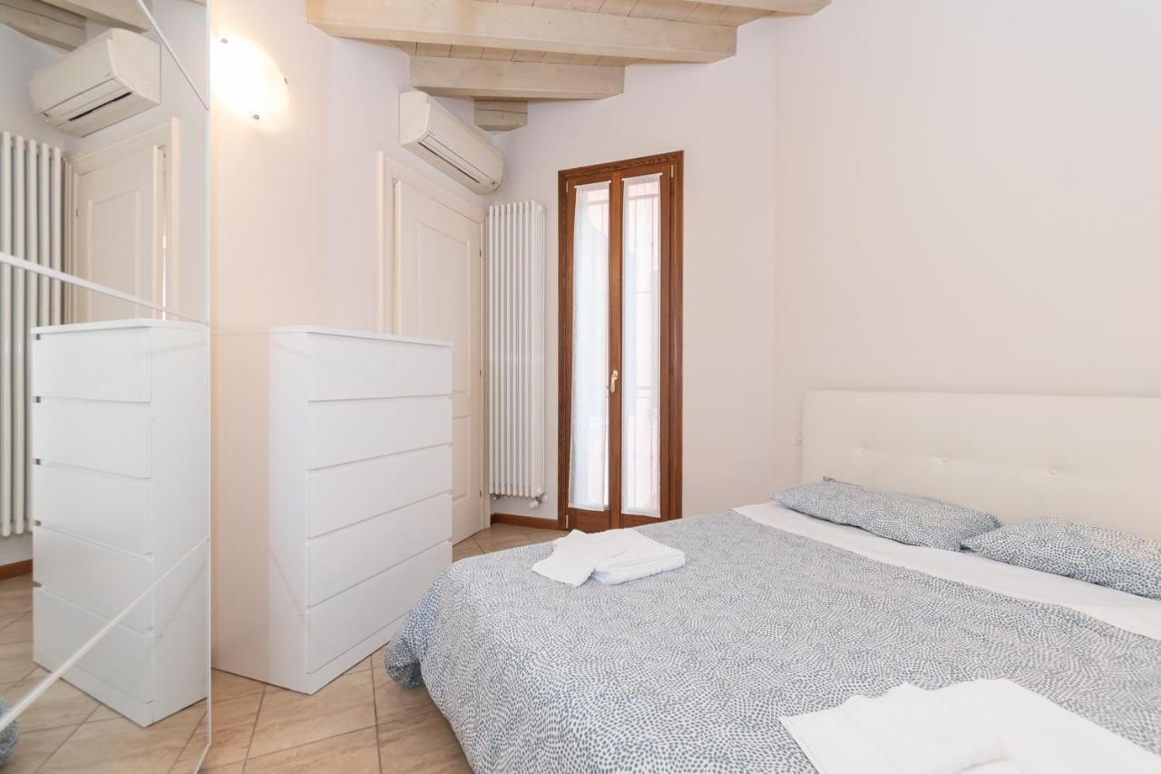 Trilocale Rua Sovera 85 - F&L Aparment Бреша Екстериор снимка